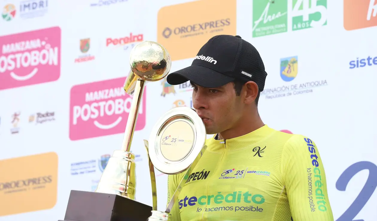 Diego Camargo del Team Medellín, ganador del clásico RCN 2025
