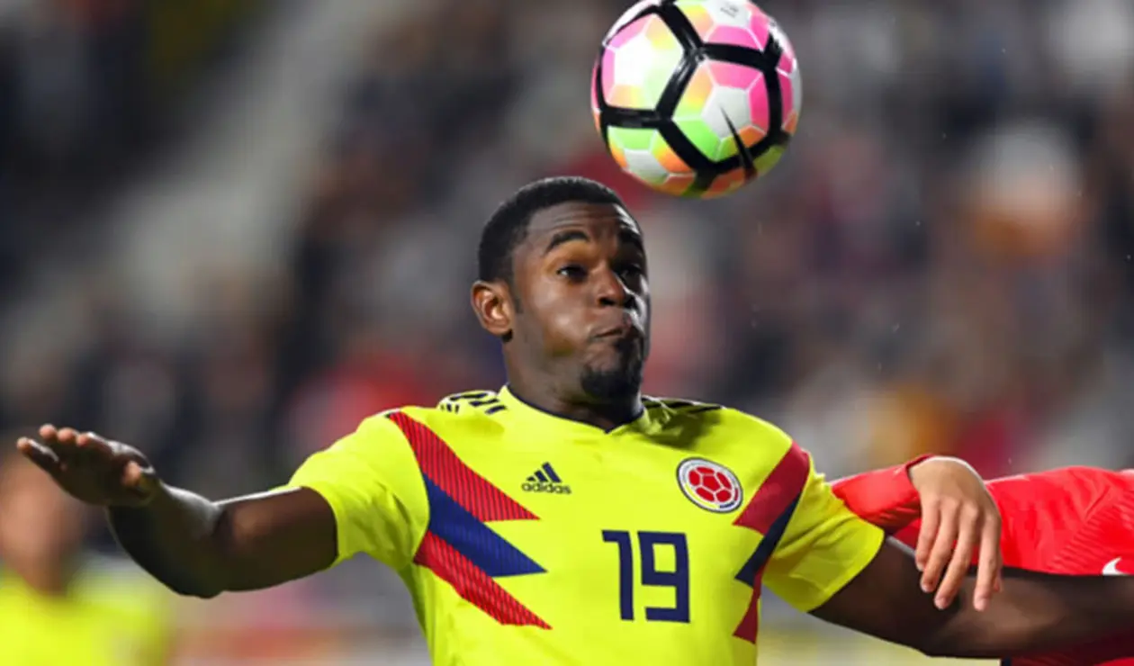 Duván Zapata, delantero de la Selección Colombia