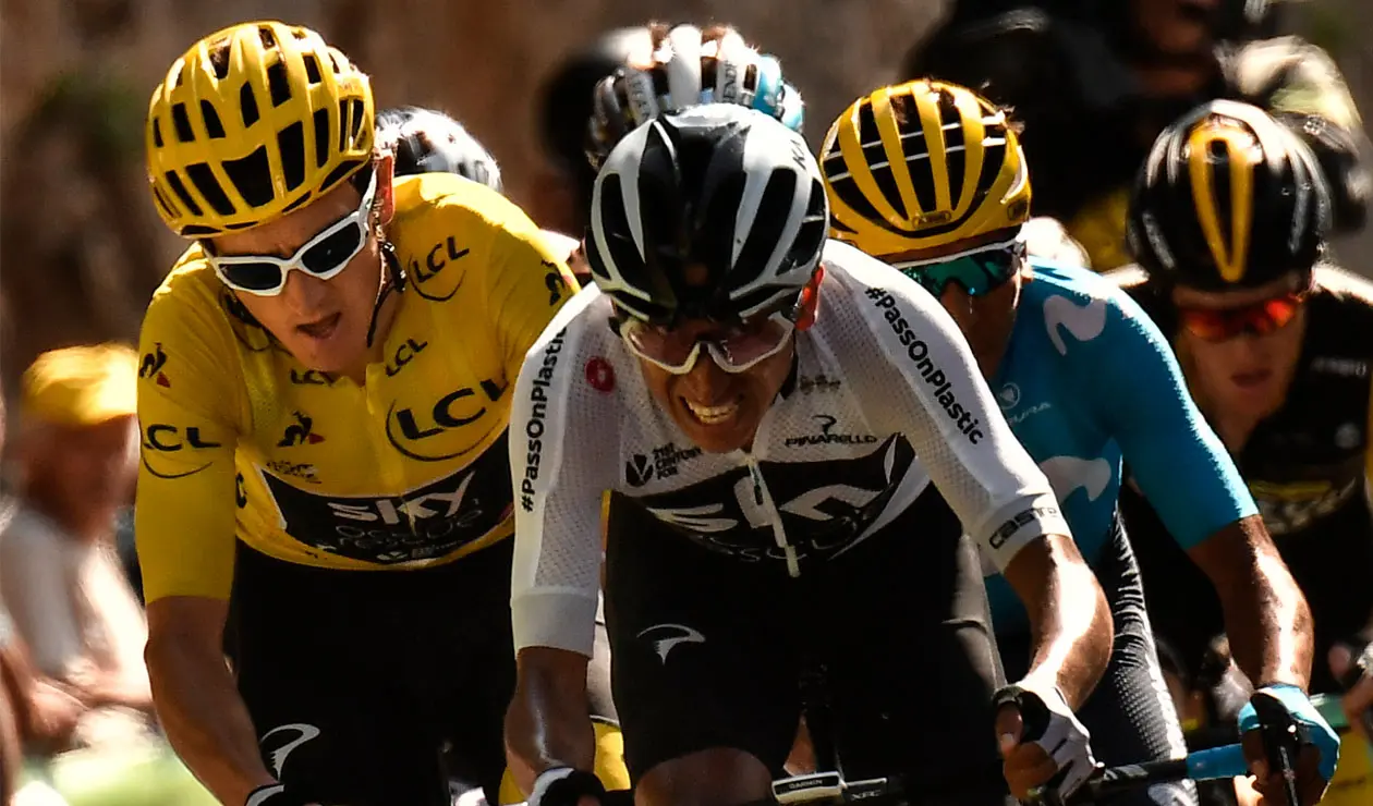 Egan Bernal junto a Geraint Thomas en una de las etapas del Tour de Francia