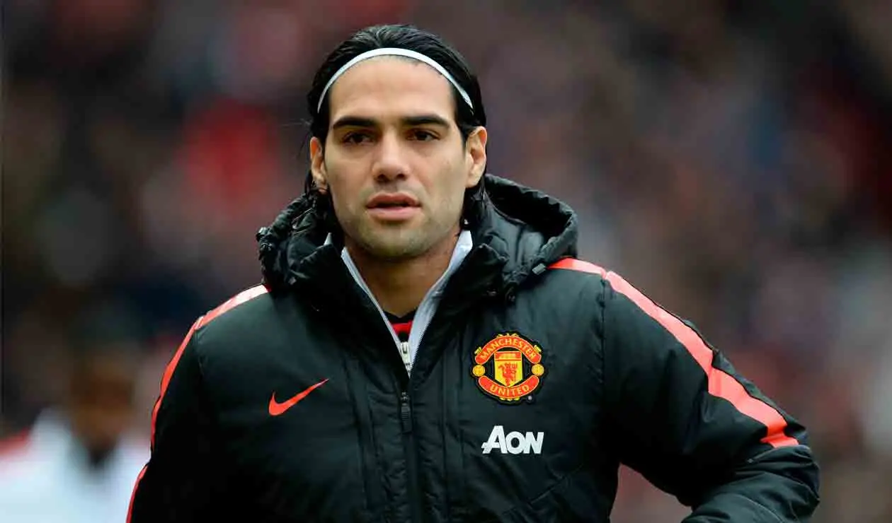 Falcao en un partido del Manchester United donde fue suplente.