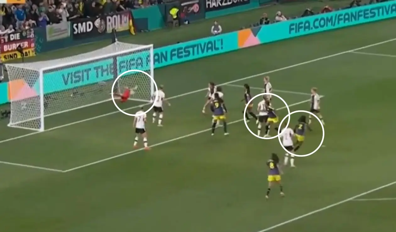 Jugada preparada en gol de Colombia a Alemania