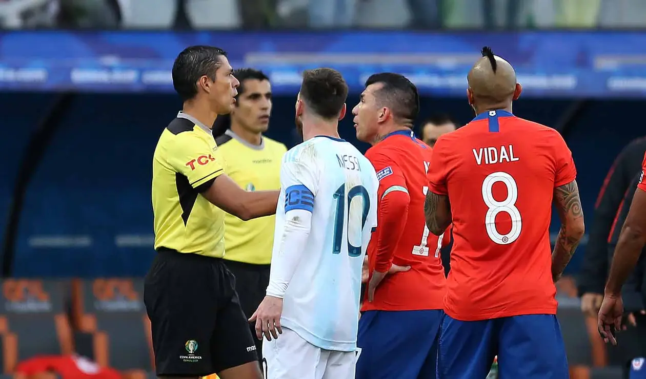 Expulsión Messi - Argentina vs Chile