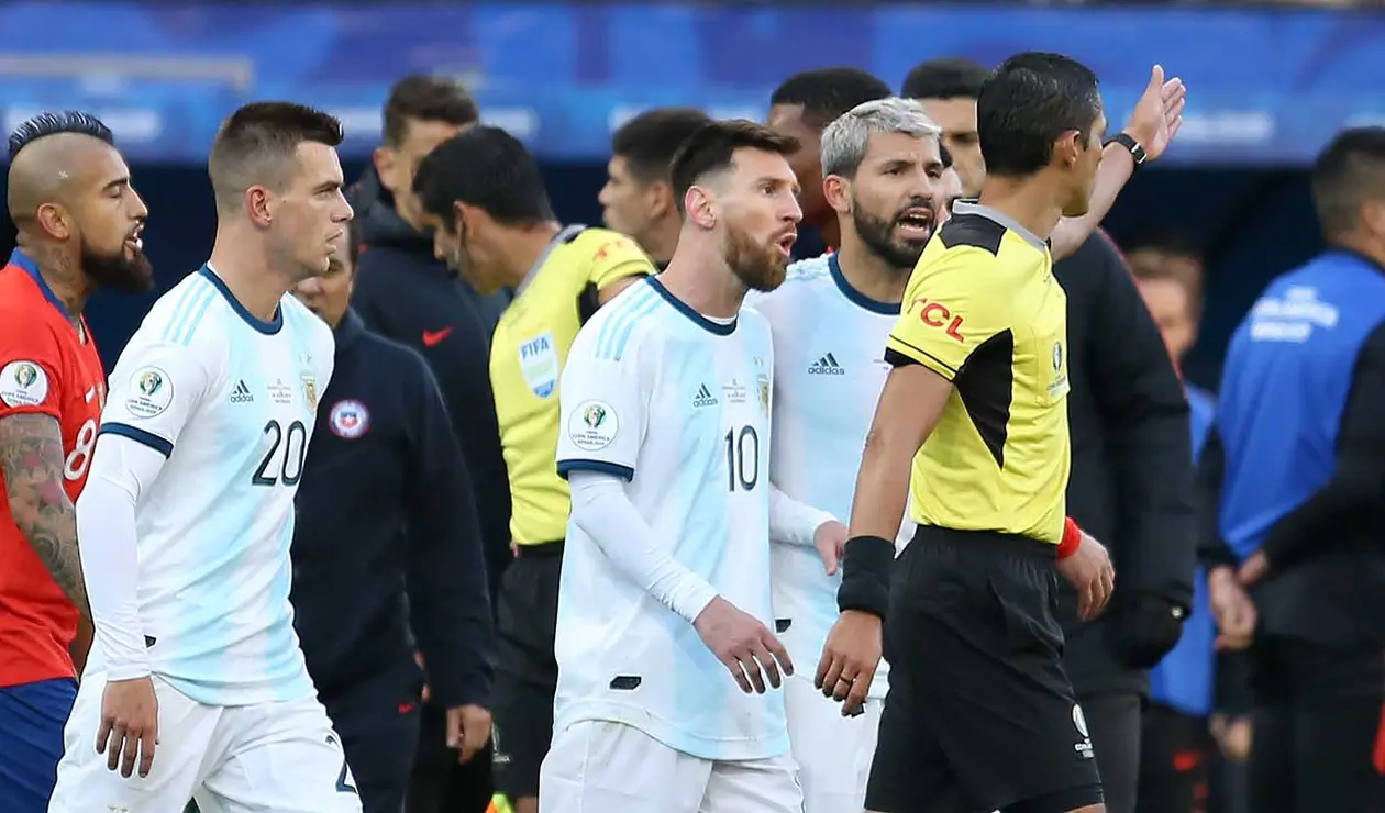 Expulsión Messi - Argentina vs Chile