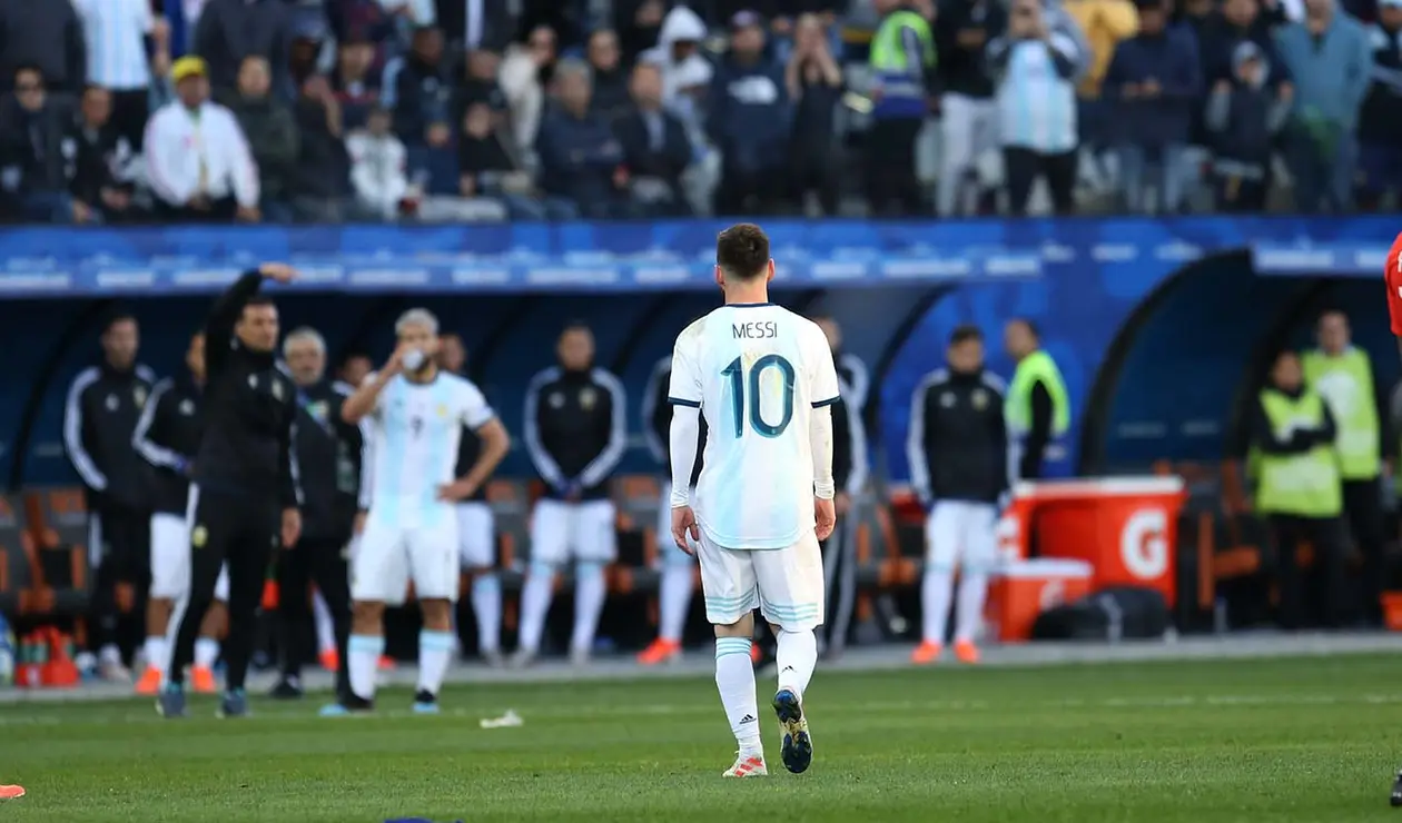 Expulsión Messi - Argentina vs Chile 
