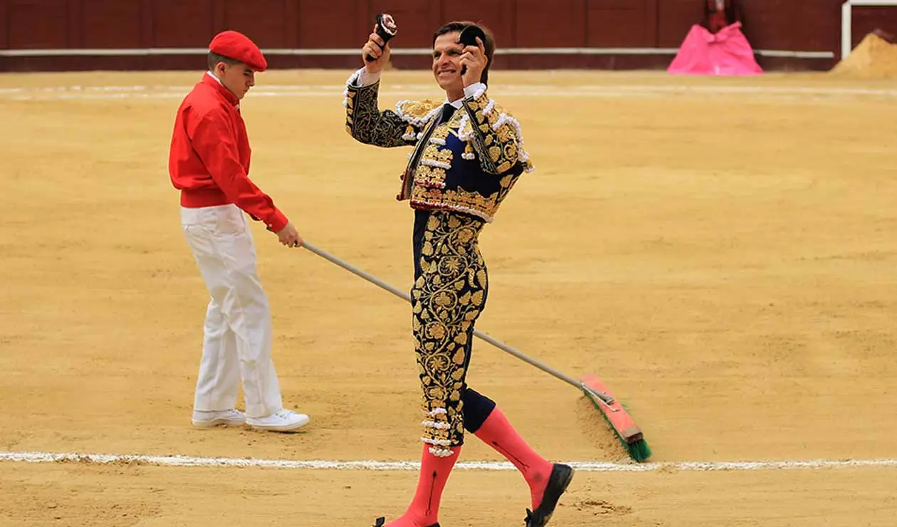 Primera corrida de la temporada en la Santamaría 