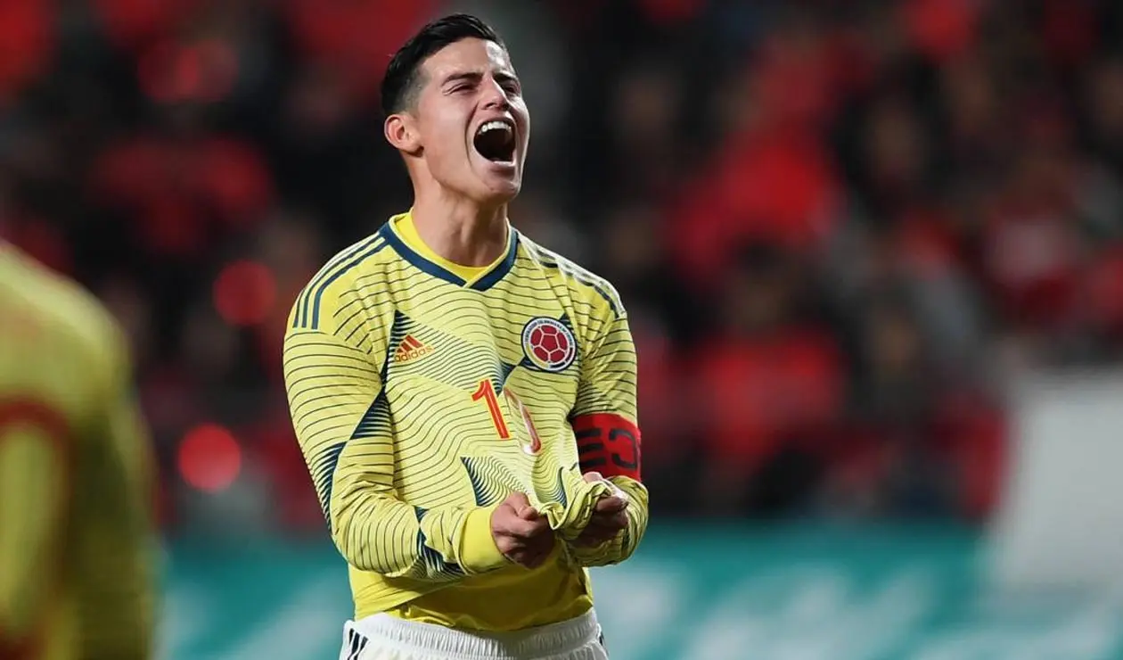 James Rodríguez jugando con la Selección Colombia