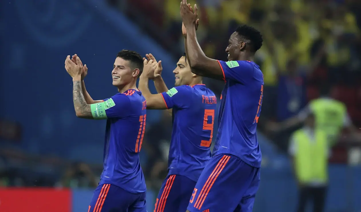 James, Falcao y Yerry Mina celebrando