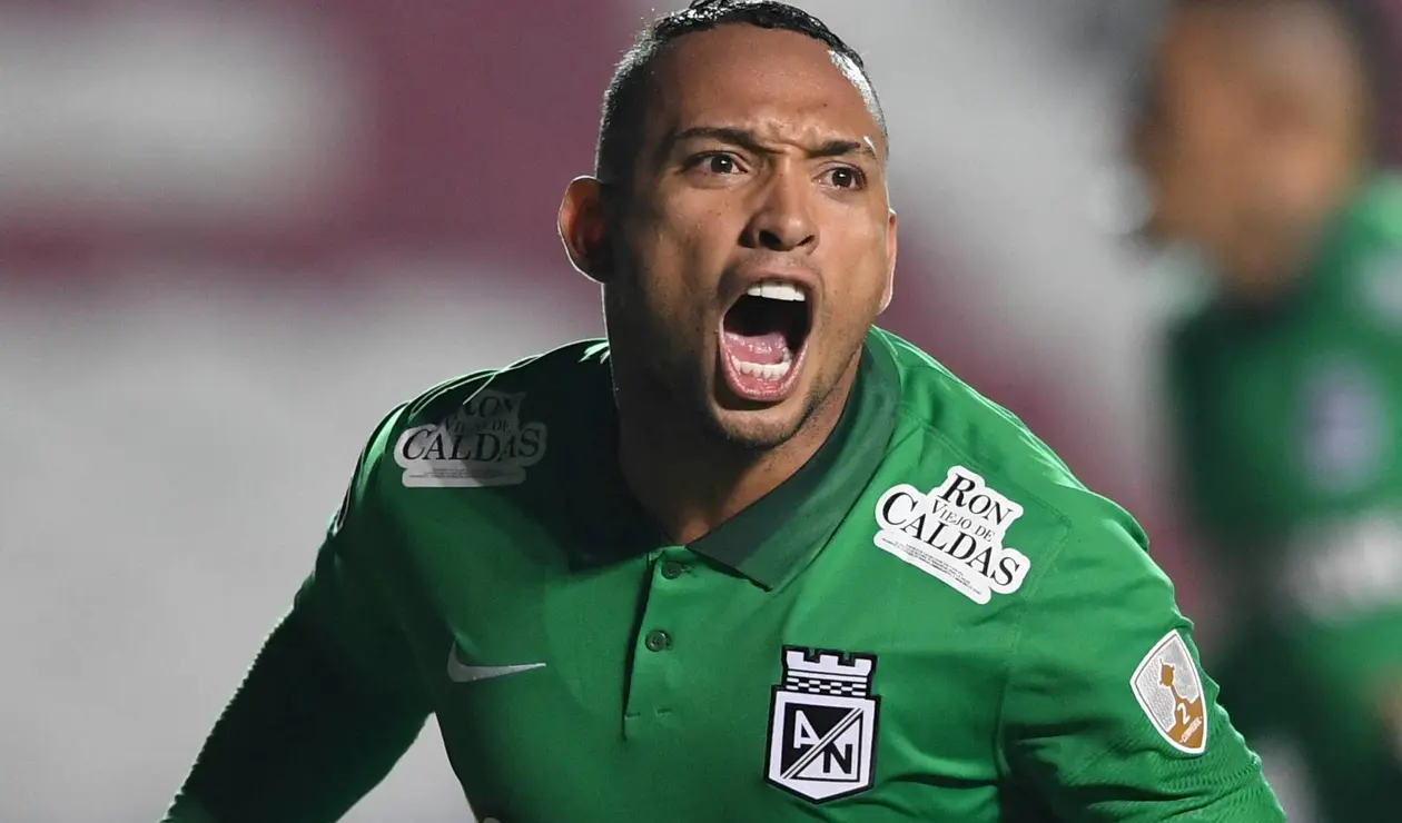Jarlan Barrera con Nacional