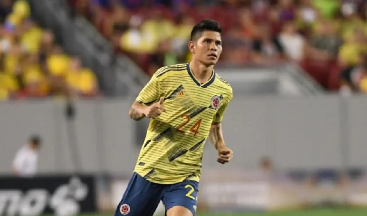 Jorman Campuzano jugando con la Selección Colombia