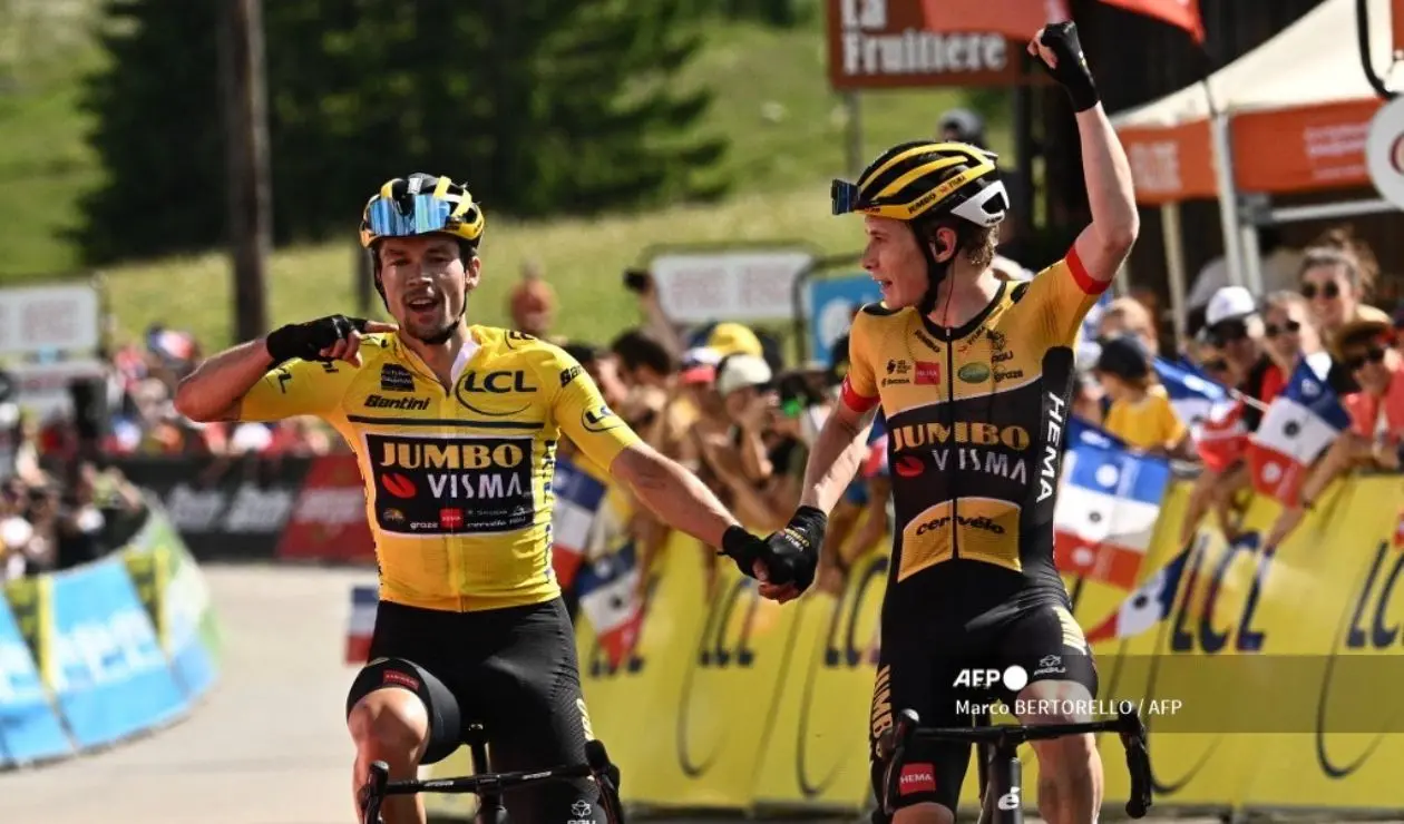 Jonas Vingegaard y Primoz Roglic - Jumbo Visma