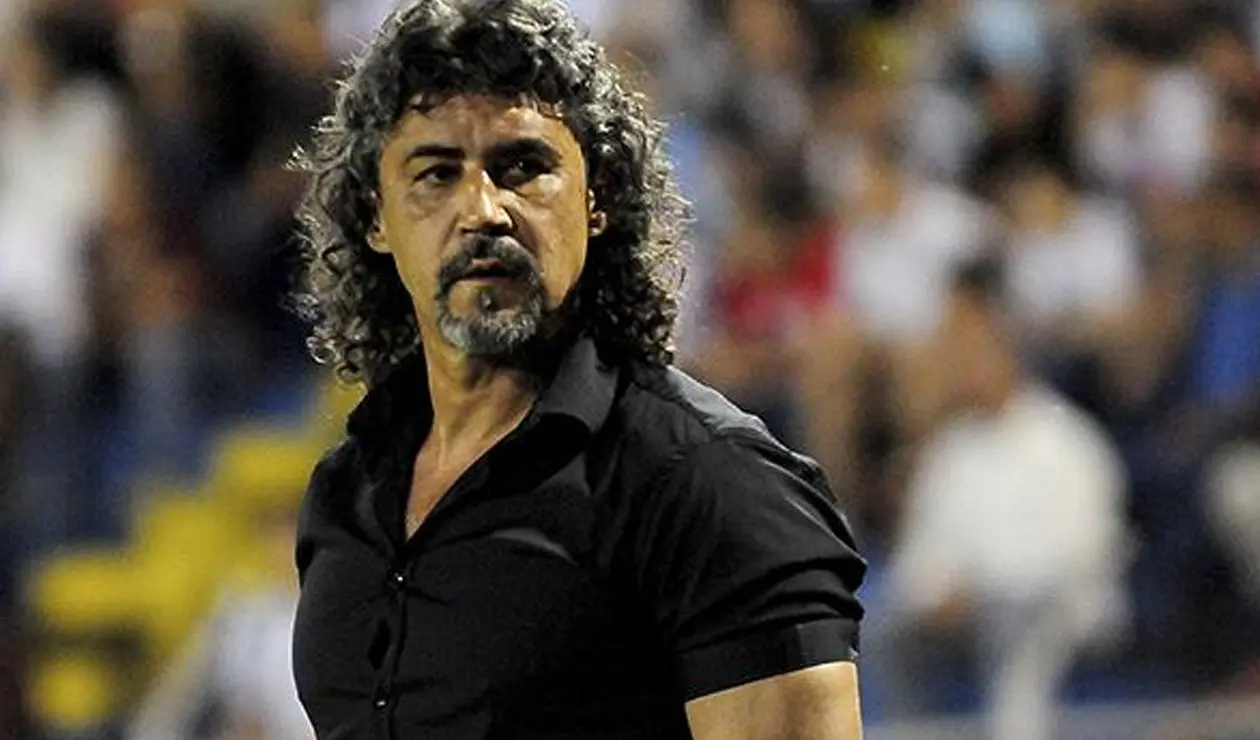 Leonel Álvarez, técnico colombiano, que ahora dirigirá al Libertad de Paraguay