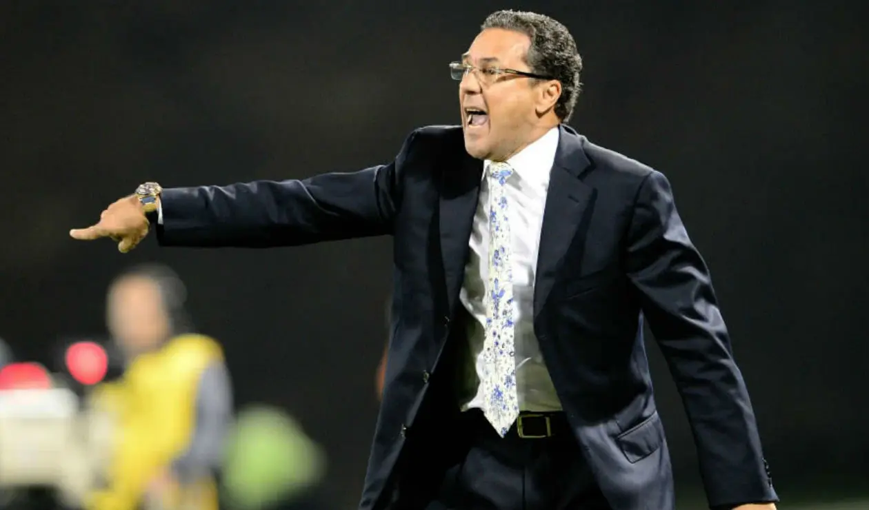 Vanderlei Luxemburgo, técnico brasileño