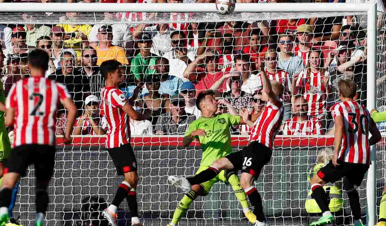 Manchester United sufre goleada ante a Brentford 