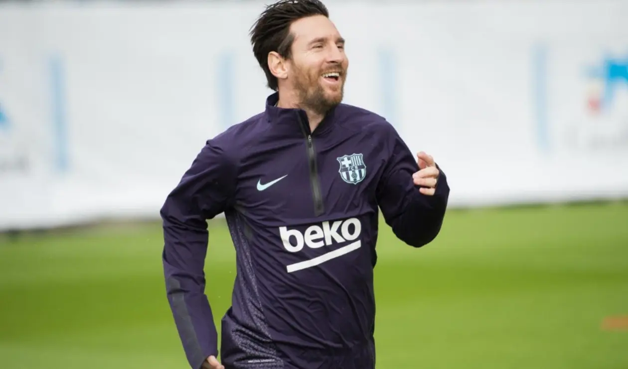 Messi vuelve al campo tras su lesión