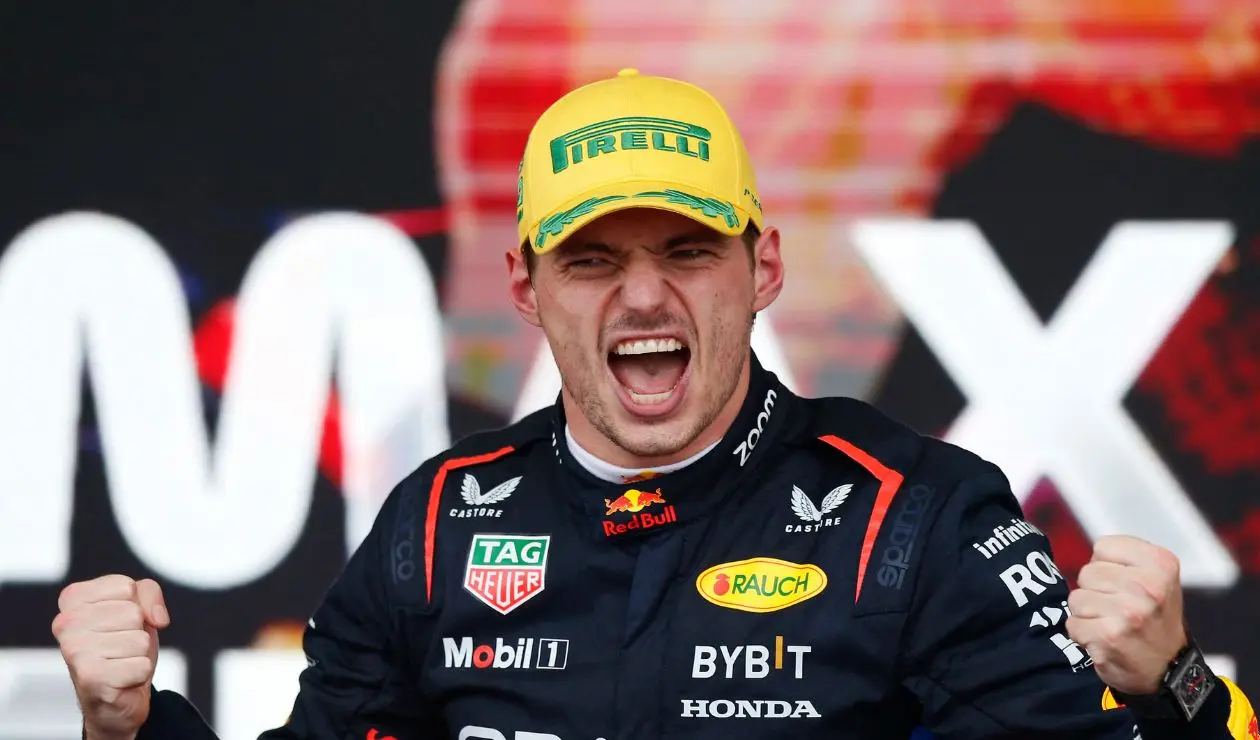 Max Verstappen celebrando
