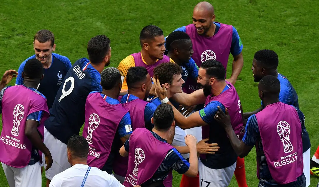 Benjamin Pavard celebrando su gol ante Argentina en Rusia 2018