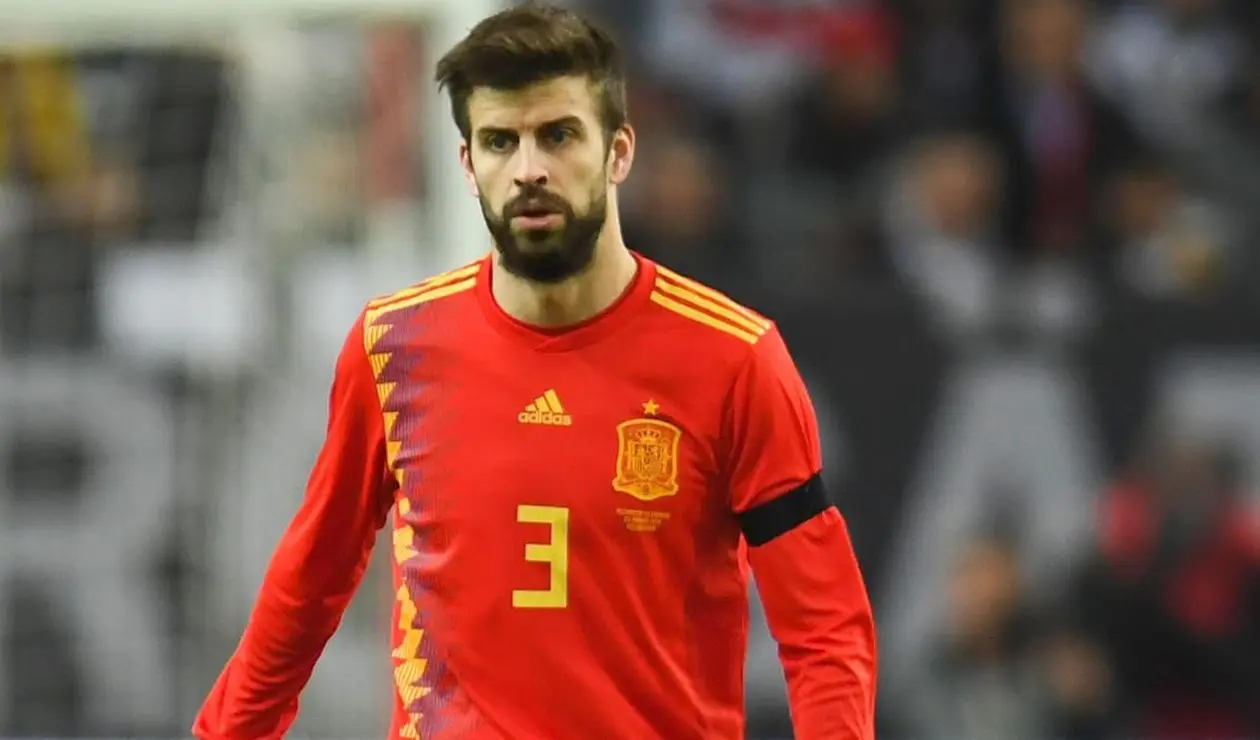 Piqué cumple 100 partidos con la Selección de España