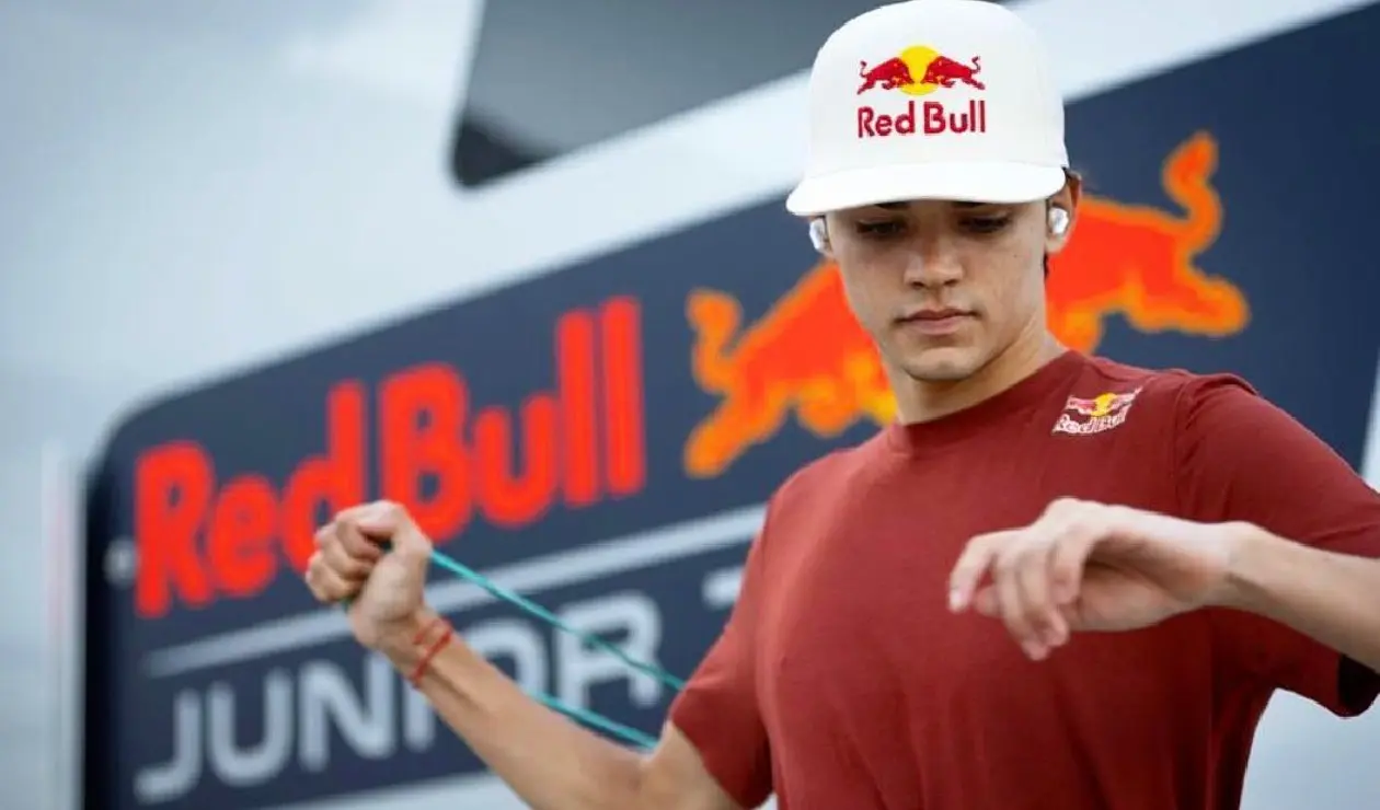 Sebastián Montoya-Red Bull