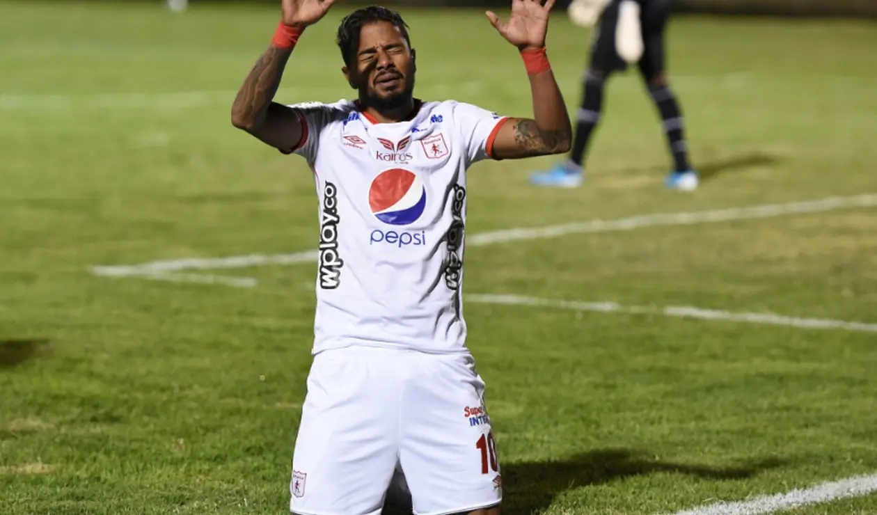 Yesus Cabrera en el estadio de Tunja 