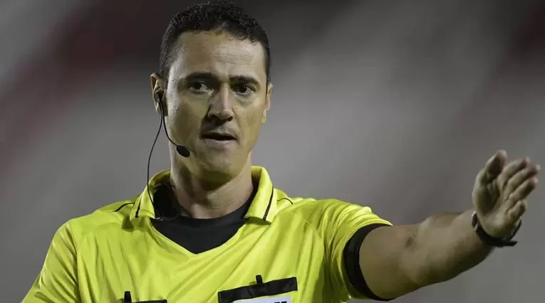 Wílmar Roldán, árbitro colombiano que dirigirá su primer partido en el Mundial de Rusia 2018