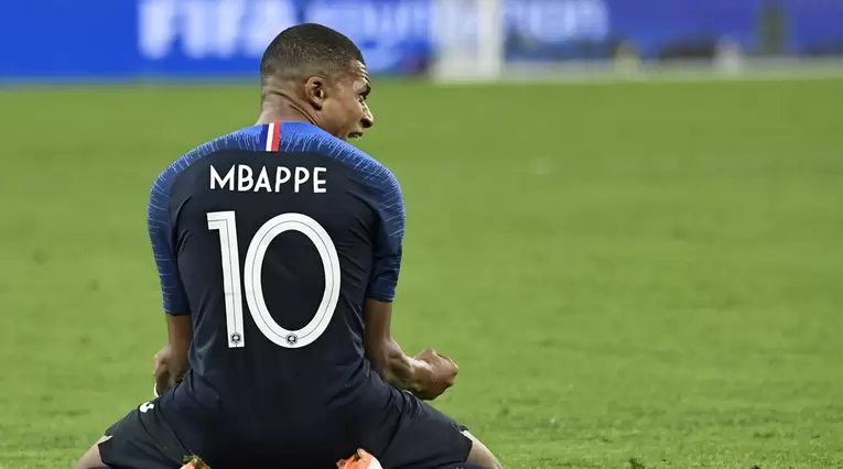 Francia se entrenó sin Mbappé a tres días de la final del Mundial
