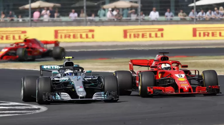 Mercedes Hamilton Ferrari Vettel