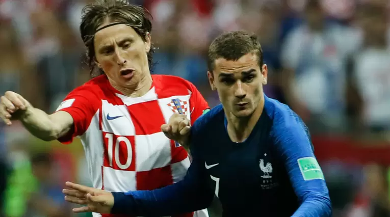Luka Modric y Antoine Griezmann con Croacia y Francia en la final de Rusia 2018
