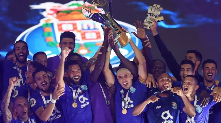Oporto celebrando el título de la Supercopa de Portugal