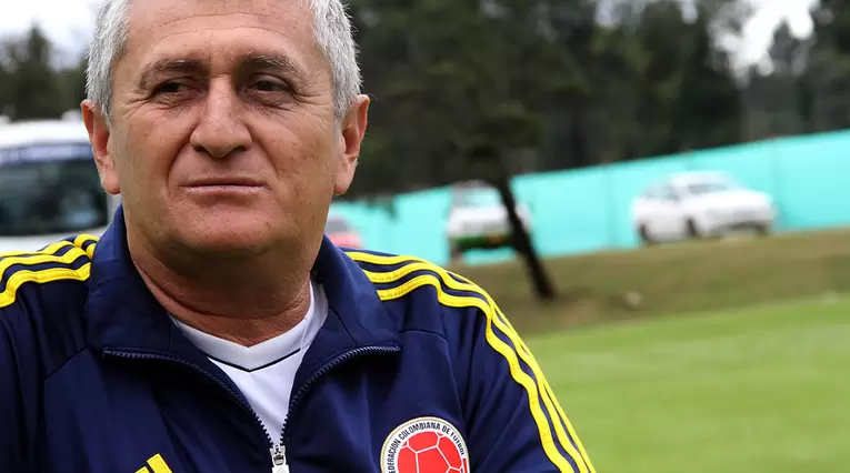 Eduardo Lara, técnico colombiano