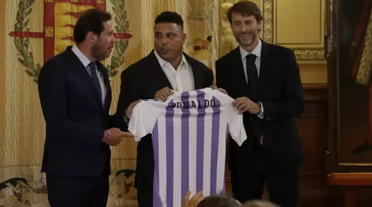 Ronaldo Nazario, presentado como máximo accionista del Real Valladolid
