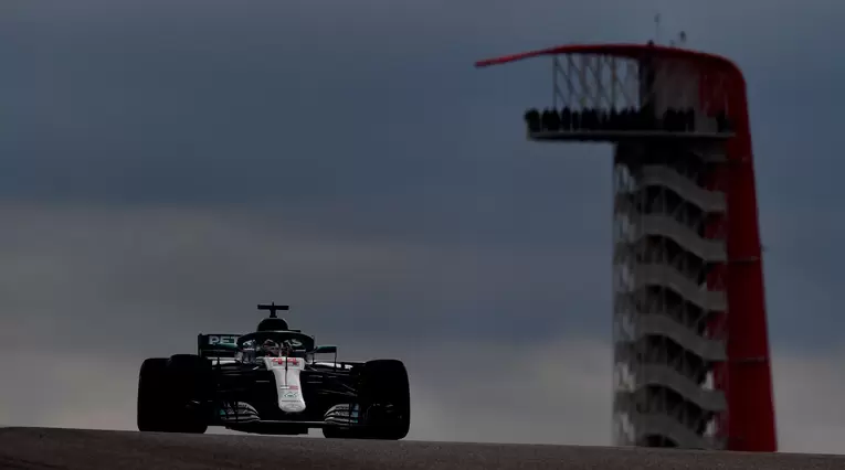 Lewis Hamilton durante la clasificación del Gran Premio de Estados Unidos de Fórmula 1