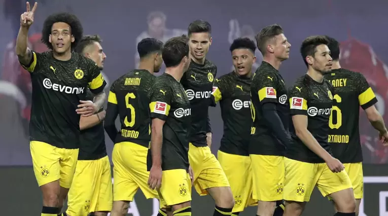 Borussia Dortmund sigue peleando la Bundesliga