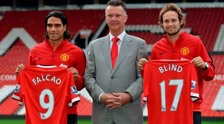 Louis Van Gaal en el día que Falcao fue presentado como jugador del Manchester United