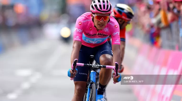 El Giro de Italia sigue con Richard Carapaz como líder