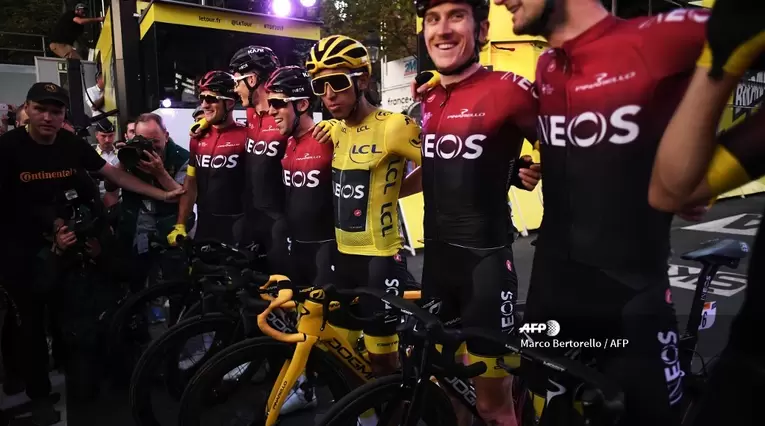 Egan Bernal con Team Ineos en el Tour de Francia