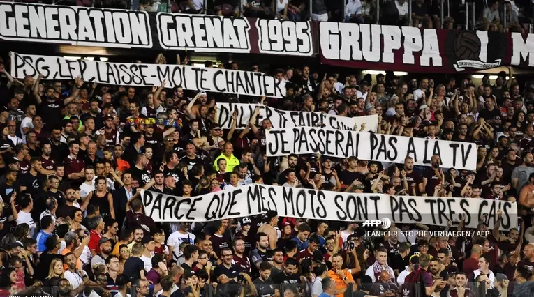 Metz vs PSG; pancartas