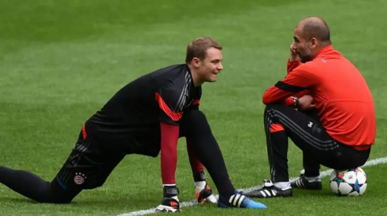 Nauer y Pep Guardiola en el Bayern Múnich