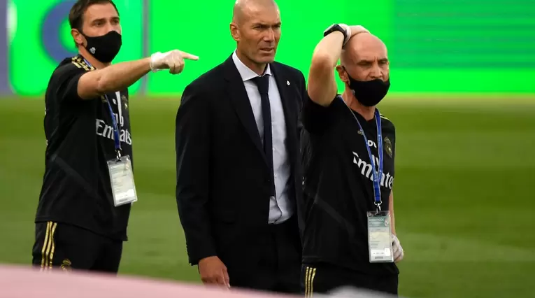 Real Madrid vs Eibar - Zinedine Zidane