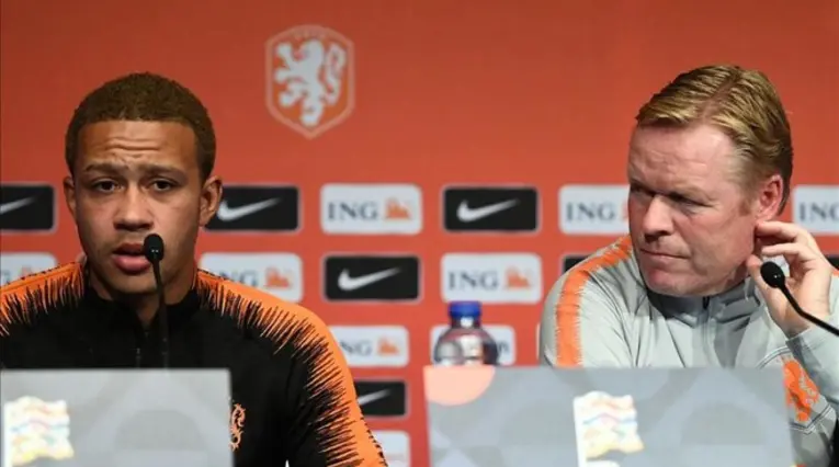Depay y Ronald Koeman