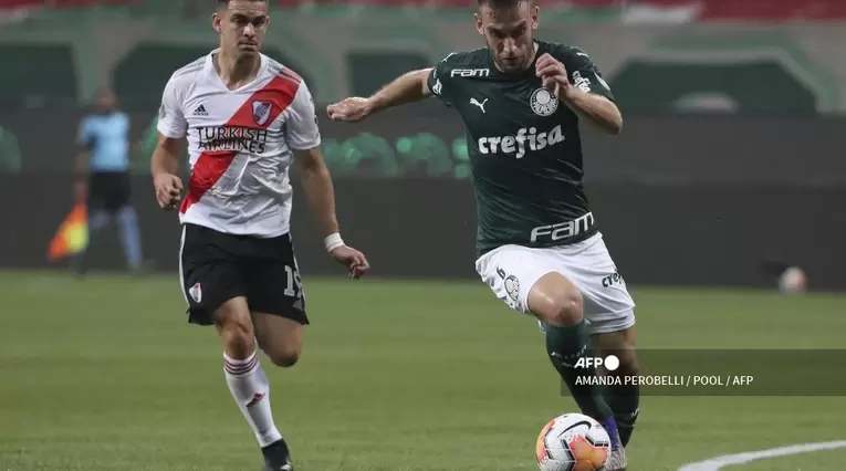 Rafael Santos Borré vs Palmeiras