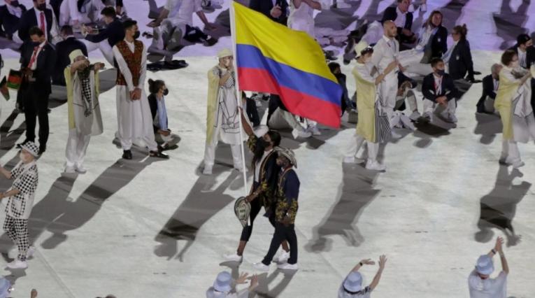Colombia en el desfile de los Juegos Olímpicos