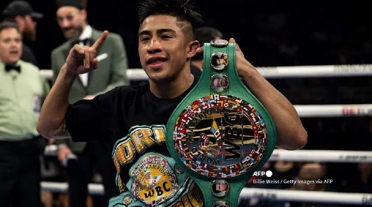 Julio César Martínez, boxeador mexicano