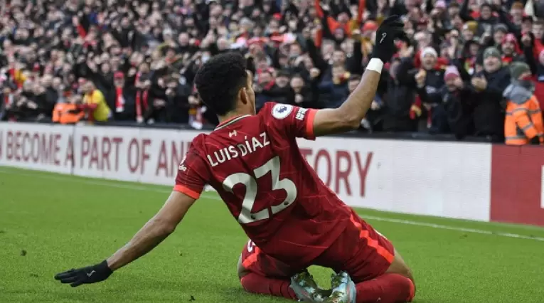 Luis Díaz celebrando un gol el Liverpool
