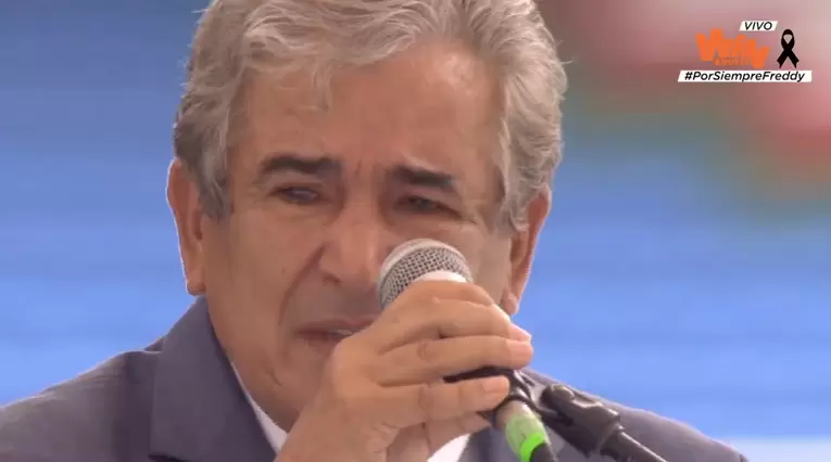 Jorge Luis Pinto llora en la despedida a Freddy Rincón 