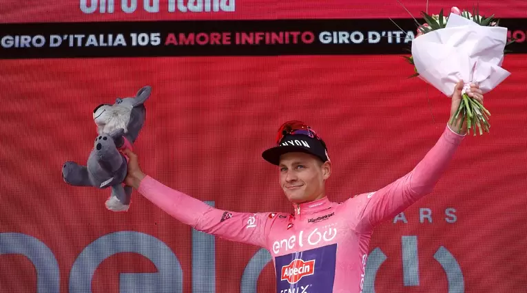 Mathieu Van der Poel, Giro de Italia 2022