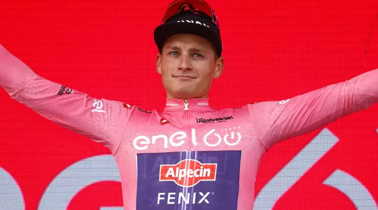 Mathieu Van der Poel, Giro de Italia 2022, etapa 1