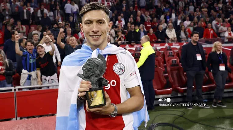 Lisandro Martínez, nuevo jugador del Manchester United