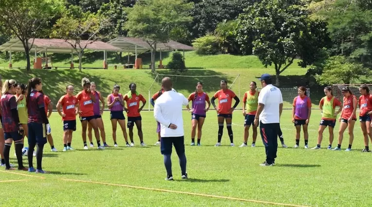 Selección Colombia femenina de mayores en Bucaramanga