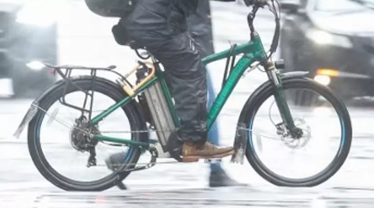 Bicicleta en la lluvia
