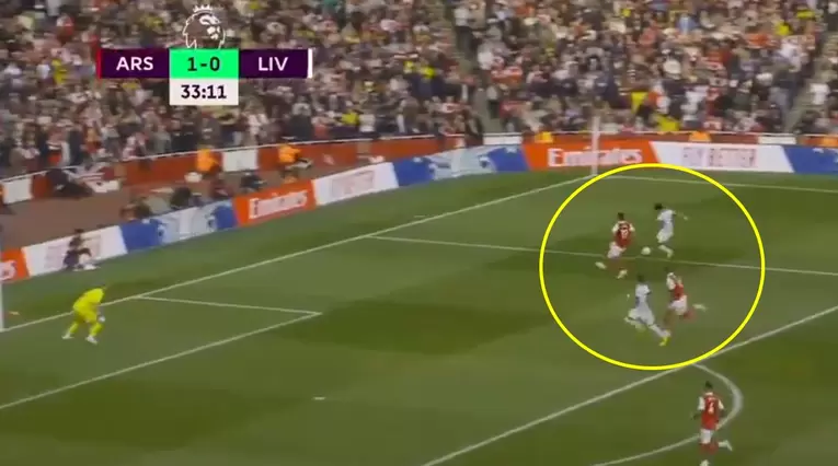 Pase gol de Luis Díaz para gol de Liverpool y empate con Arsenal